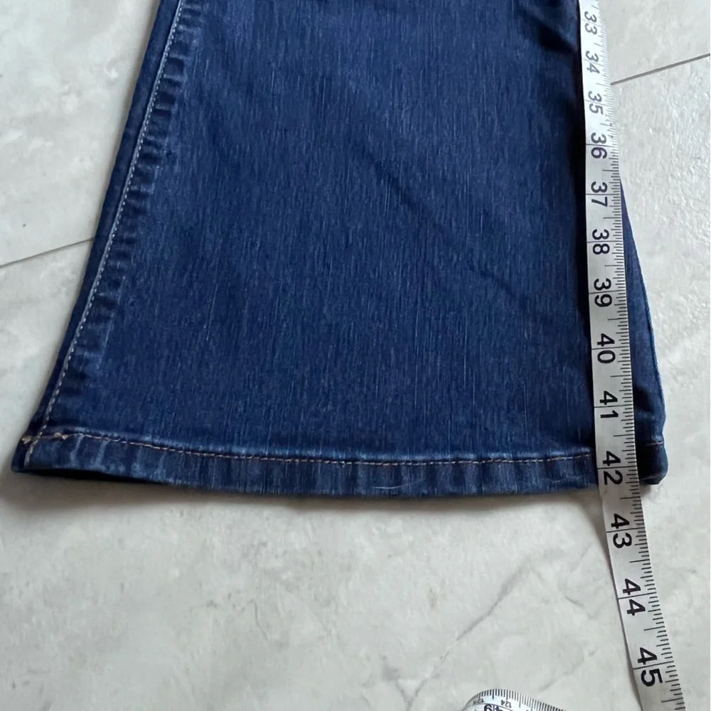 American Threads High Rise Flares - Picture 8 of 9